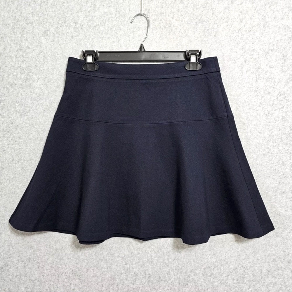 Banana Republic Women’s Black Fit and Flare miniskirt Size 8